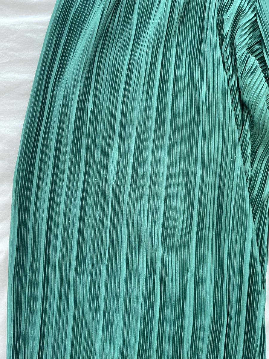 Zara Pantaloni: Zara Hose, Gr. M, smaragdgrün, Plissee – Usato da Zürich venduto da vik_isi 5