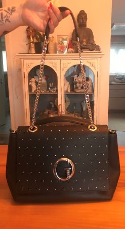 Marke GUESS