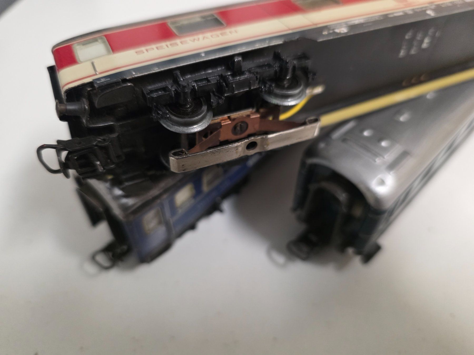 Märklin Modellini di ferrovie: Märklin 3 voitures DB dès 1.-fr – Usato da bassecourt venduto da Paolo101 3