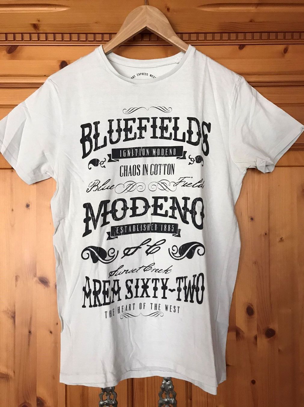T-shirts: Herren T-Shirt Weiss - Grösse S – D'occasion à Buchs AG par fischli610