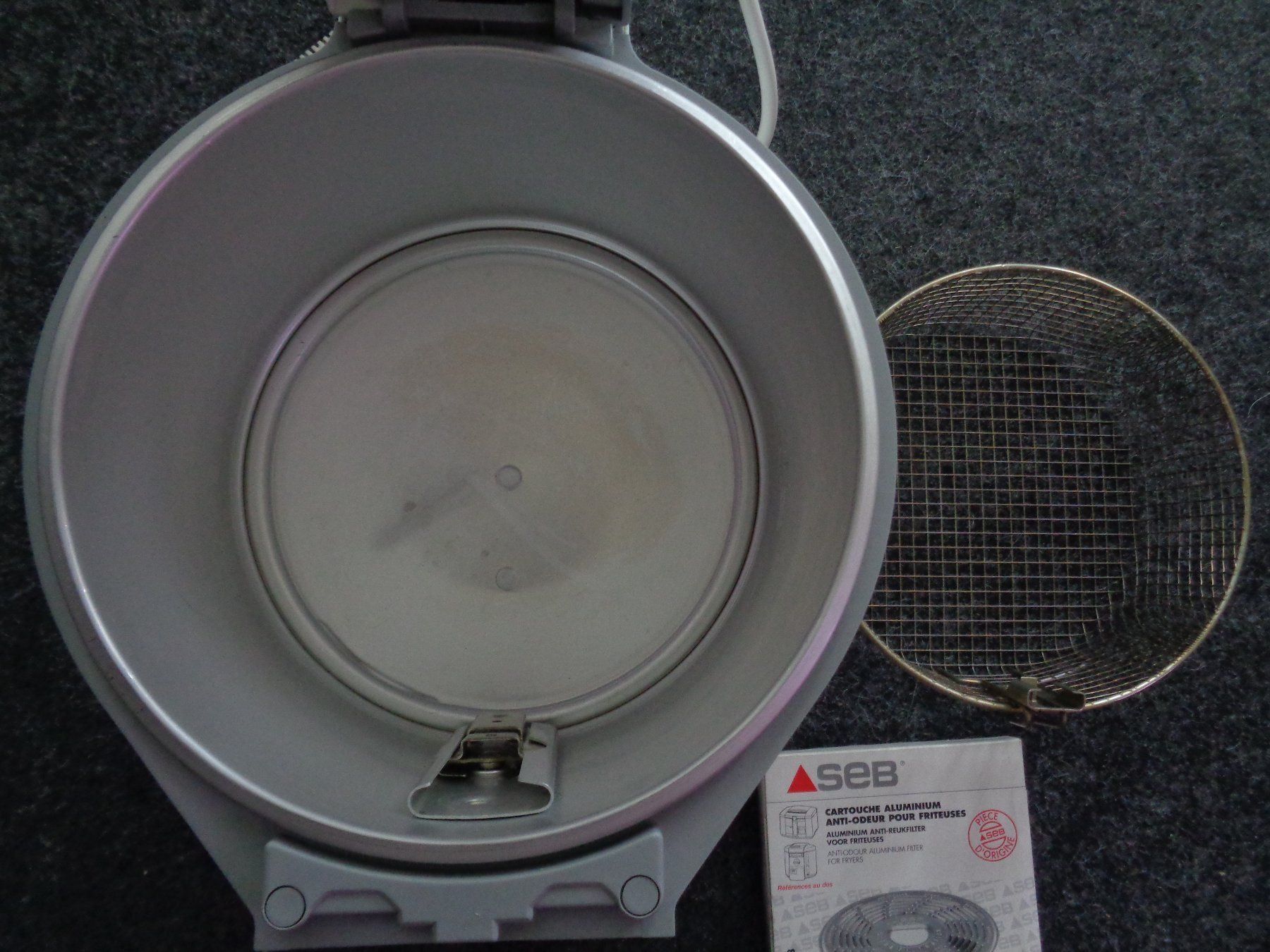 Tefal Appareils de cuisine: TEFAL SUPERCOOL FRITEUSE 3617 – D'occasion à Lausanne par kiliman73 2