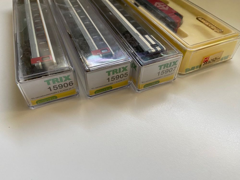 Trix Modellini di ferrovie: Lok 2000, Schnellzug SBB, Spur N, – Usato da Langnau am Albis venduto da Danig0 5