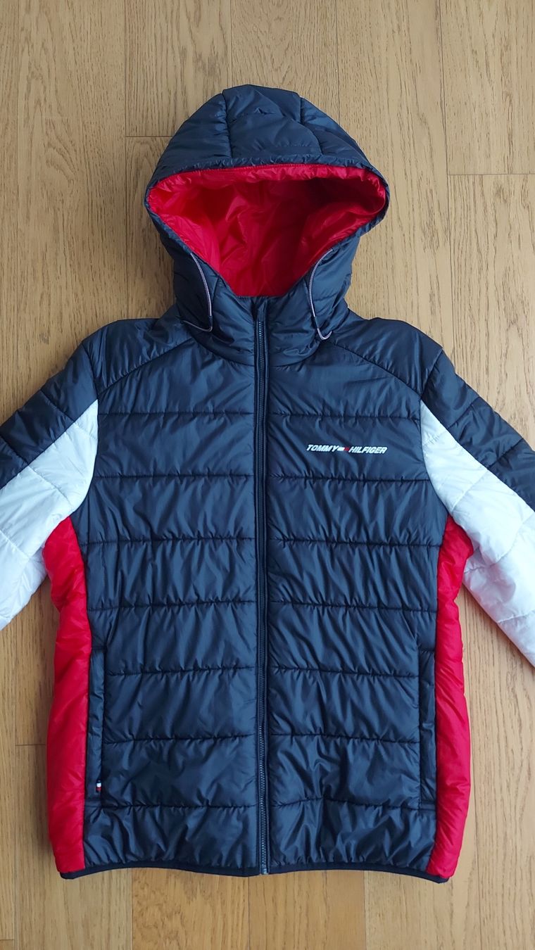 Tommy Hilfiger Giacche: TOMMY HILFIGER Daunenjacke Gr. M – Nuovo (secondo la descrizione) da Wabern venduto da Irakene 1