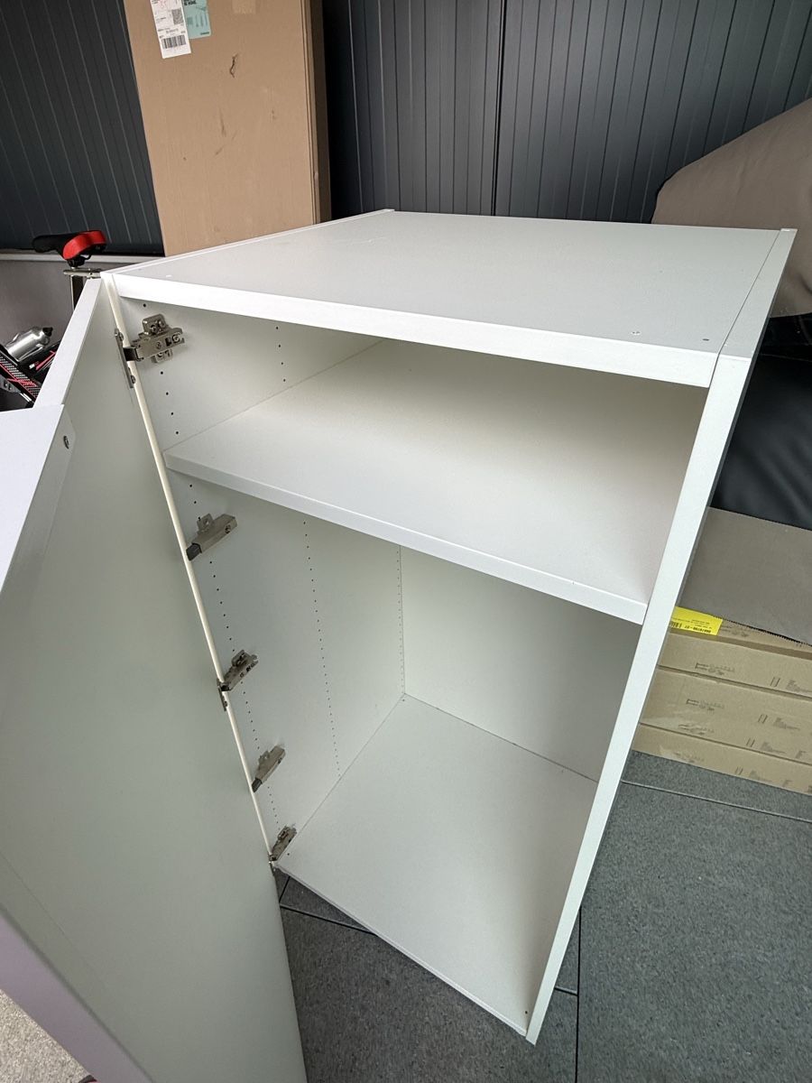 Ikea Cassettiere: Weisse Kommode Ikea Platsa mit Tablar und Kleiderstange – Usato da Füllinsdorf venduto da bruri76 1