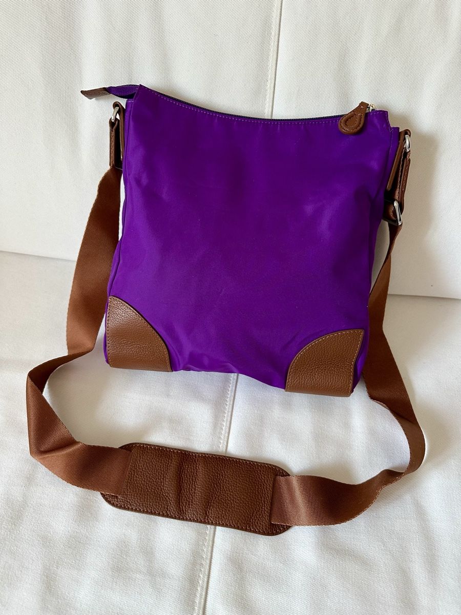 Aigner Borse da donna: Aigner Purple/Brown Nylon and Leather – Nuovo (secondo la descrizione) da Zollikon venduto da _M65_ 1