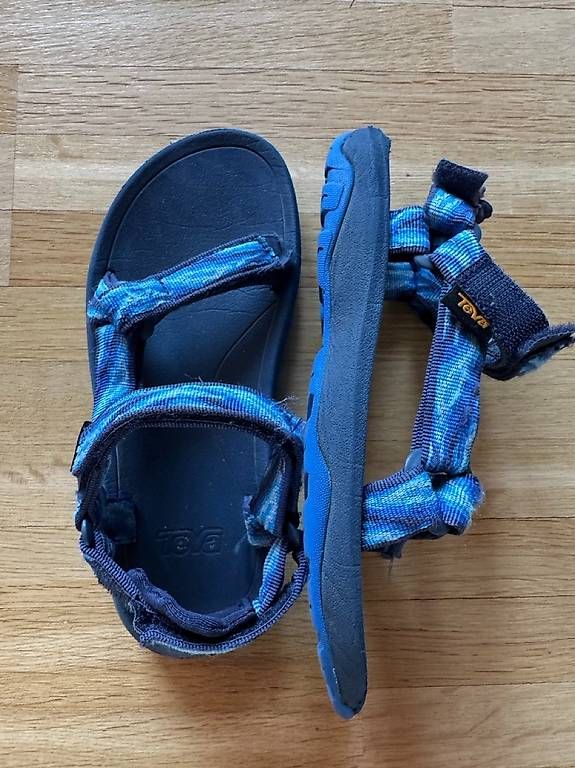 Teva Scarpe da uomo: Teva Sandalen, Gr. 35 – Usato da Zürich venduto da vasile23 1