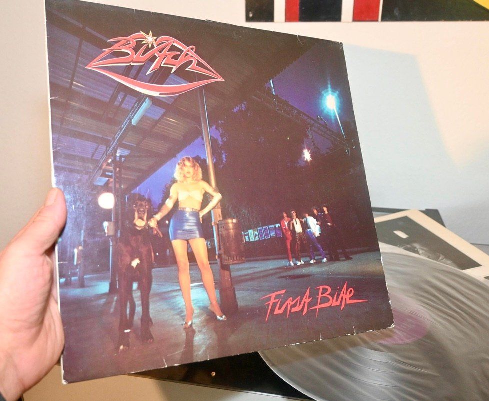 Dischi in vinile: CH HARD ROCK B**ch – First Bite  M/OIS VG(+)/VG+ – Usato da Pfaffhausen venduto da mono_rec