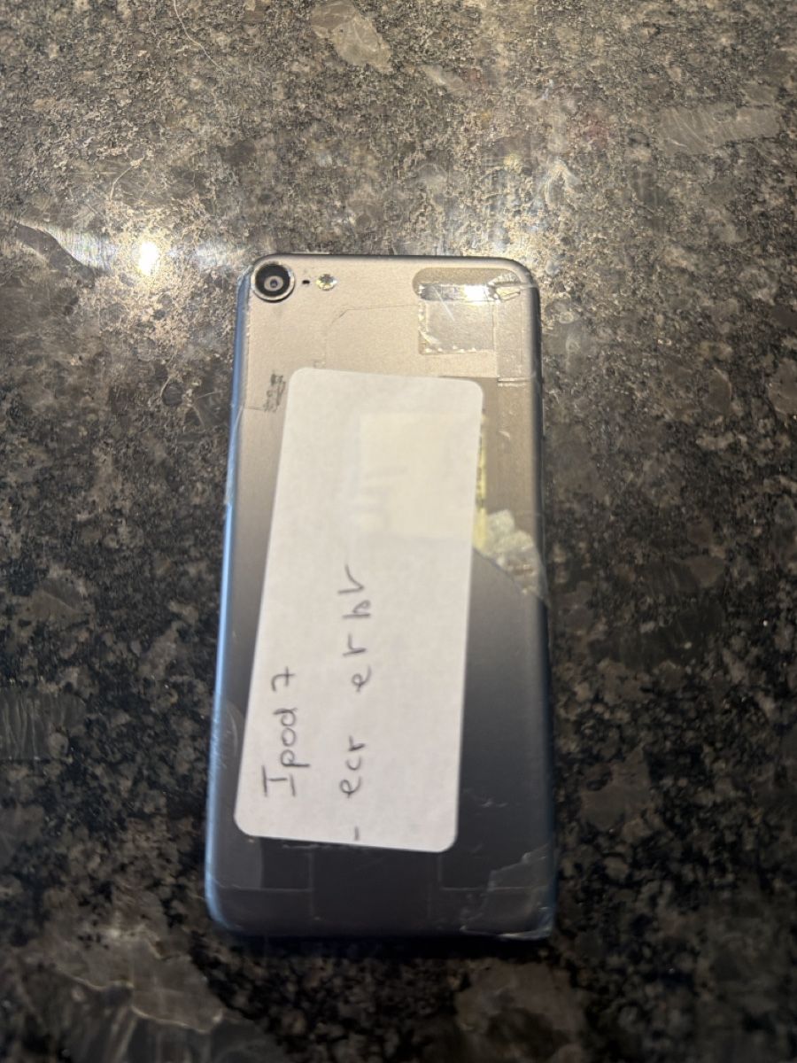 Apple Tragbarer Mediaplayer: iPod 7e génération 32 go - pas iCloud  – Defekt aus Yverdon-les-Bains von ame_7f2x 1