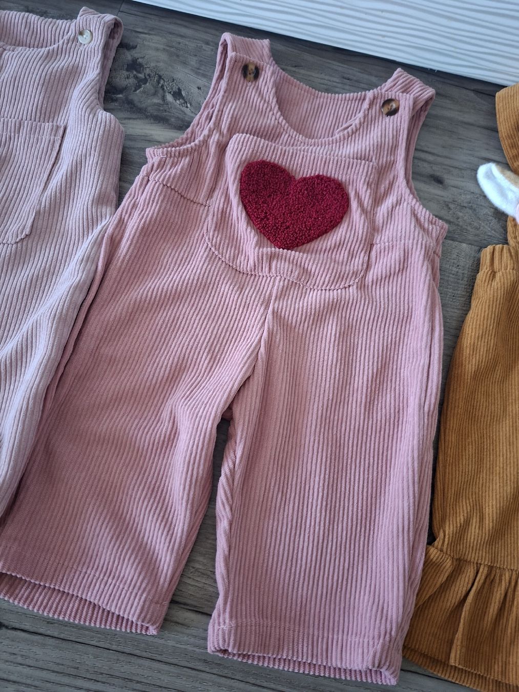 Lotti & Set di vestiti: Kleiderpaket Mädchen, Grösse 62/68, 4Stk. – Nuovo (secondo la descrizione) da Winterthur venduto da Ausmisten2026 2