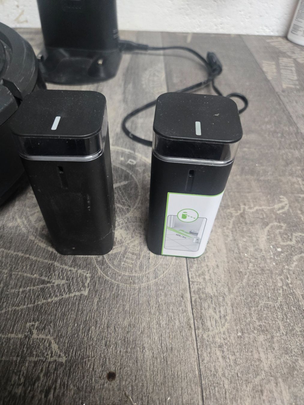 Irobot Aspirapolveri & Accessori: Irobot Roomba 960 + accessoires + pièces de rechanges – Usato da Crémines venduto da Blakedrake 2