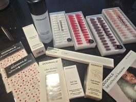 grosses NEUES Doonailset