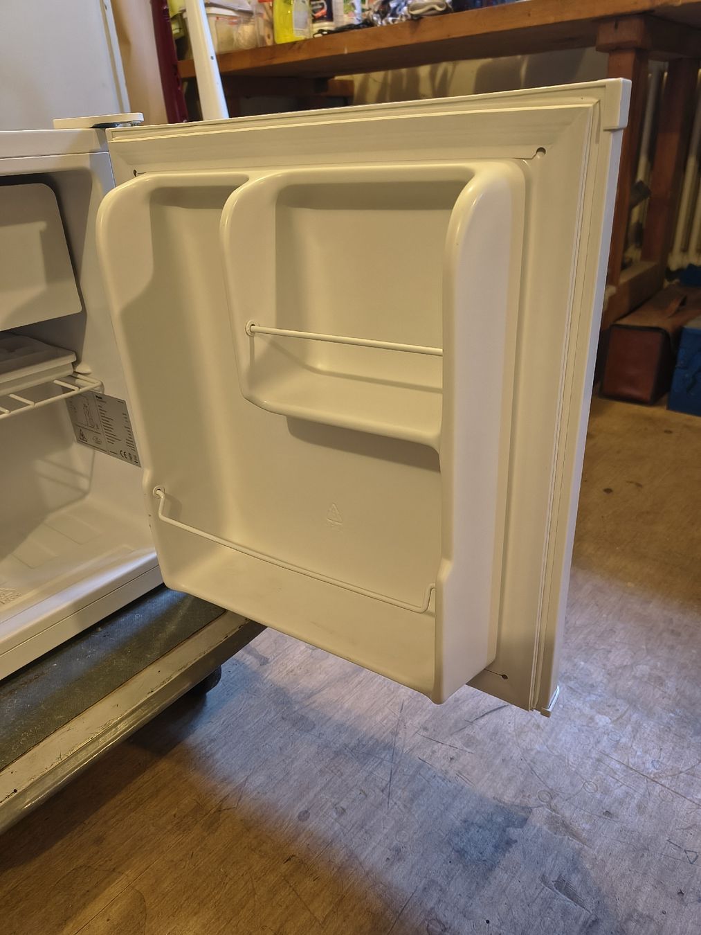 Kühlschrank: Petit Frigo – Gebraucht aus La Chaux-de-Fonds von ZahidC 4