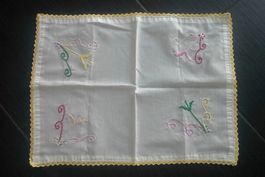 🌺Besticktes Tischset / Napperon brodé / Centre de table 🌷