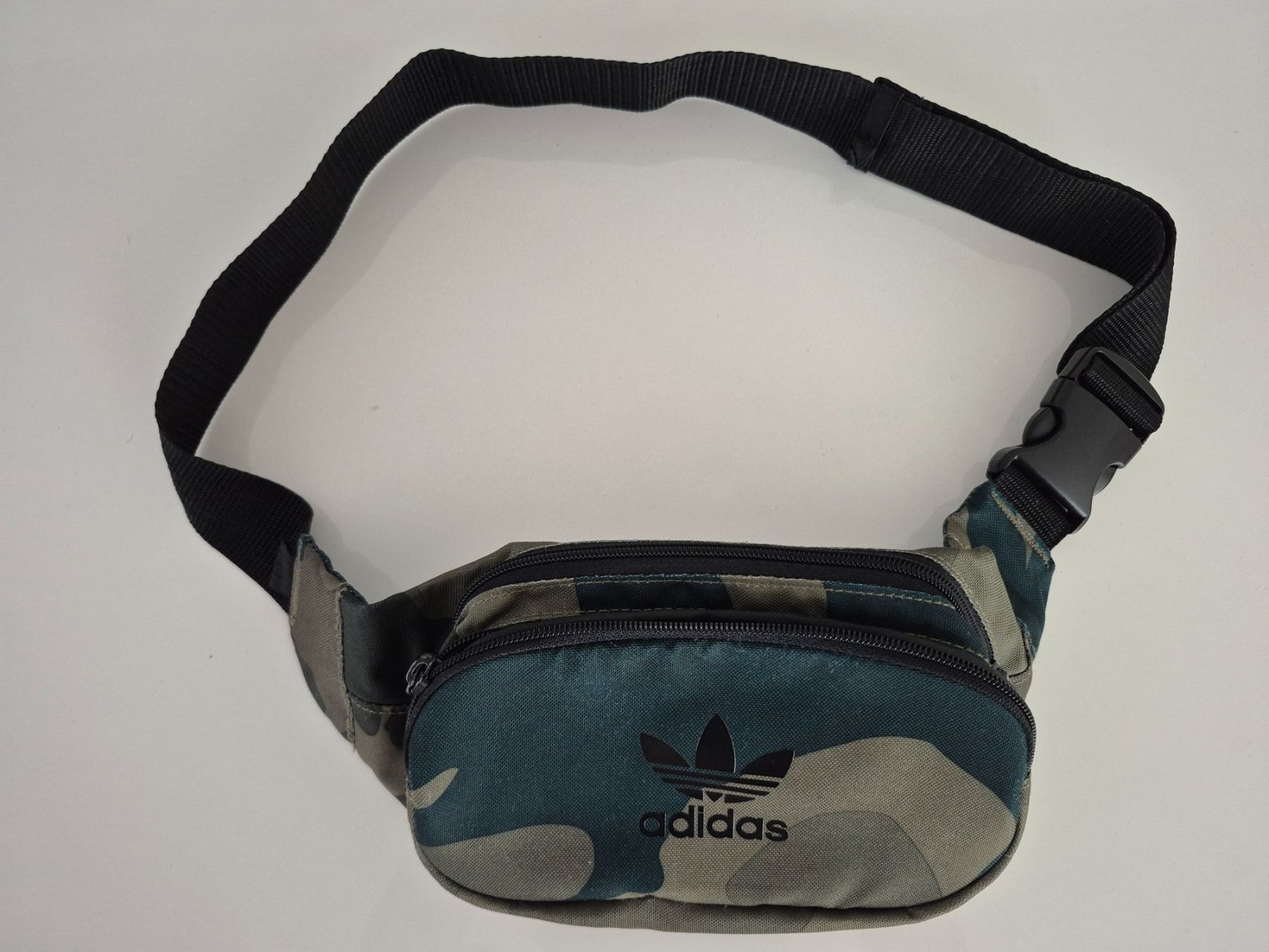 Adidas Taschen: Gürteltasche Adidas – Gebraucht aus Rüfenacht BE von Clarafi