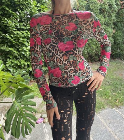 Maglione a maniche lunghe stampa fiori leopardata
