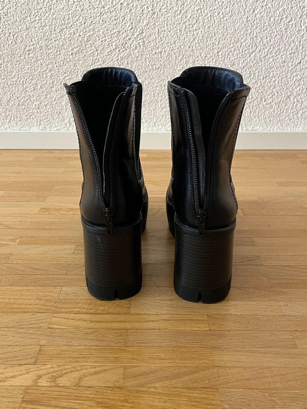 Steve Madden Scarpe da donna: Madden Girl black platform ankle boots – Usato da Zürich venduto da Marghensy 3