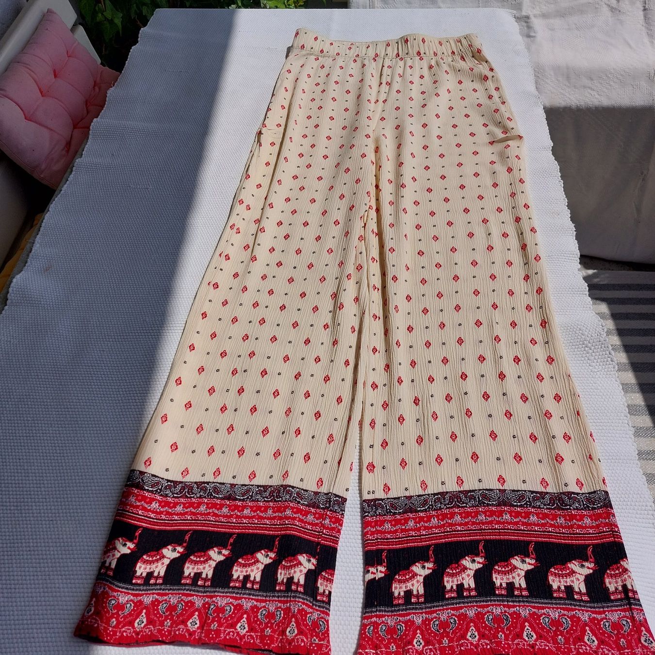 H&M Pantalons: Leichte Hose Coachella Edition – Neuf (Voir description) à Zürich par wilden 2