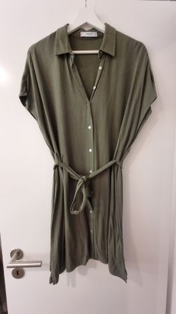 Kleid kurzarm grün Mango Grösse M