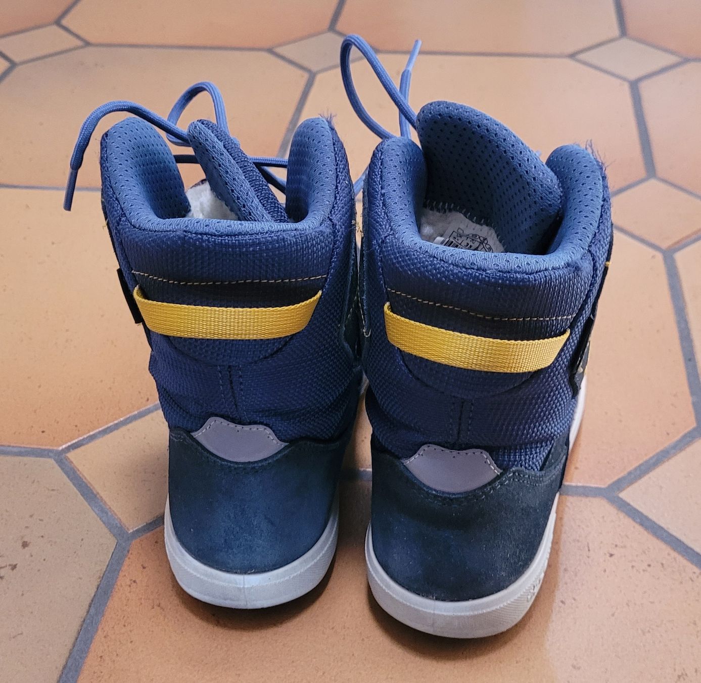Lowa Scarpe per ragazzi: Gore-Tex Winterstiefel von Lowa – Usato da Thal venduto da Bill2003 2