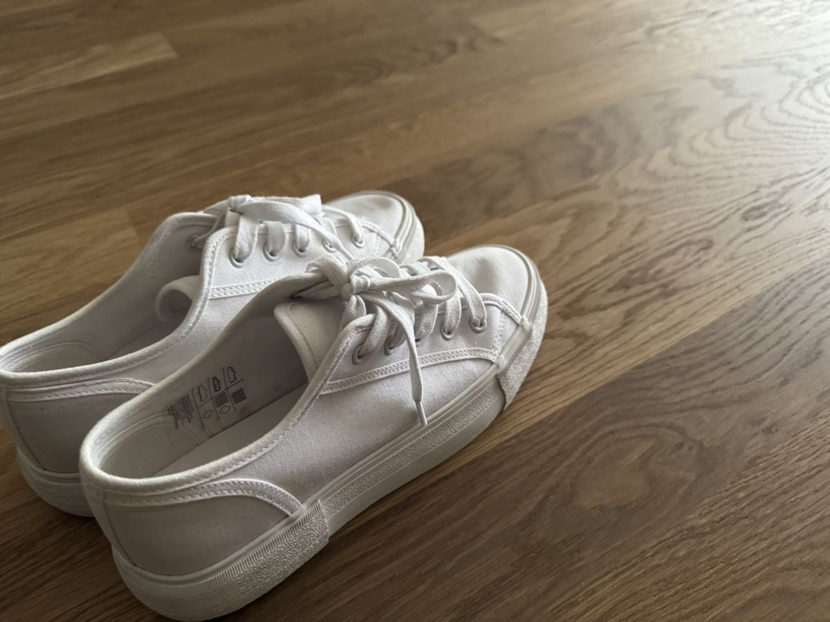 H&M Scarpe da donna: Sneaker Weiss – Usato da Zofingen venduto da ismail01a 2