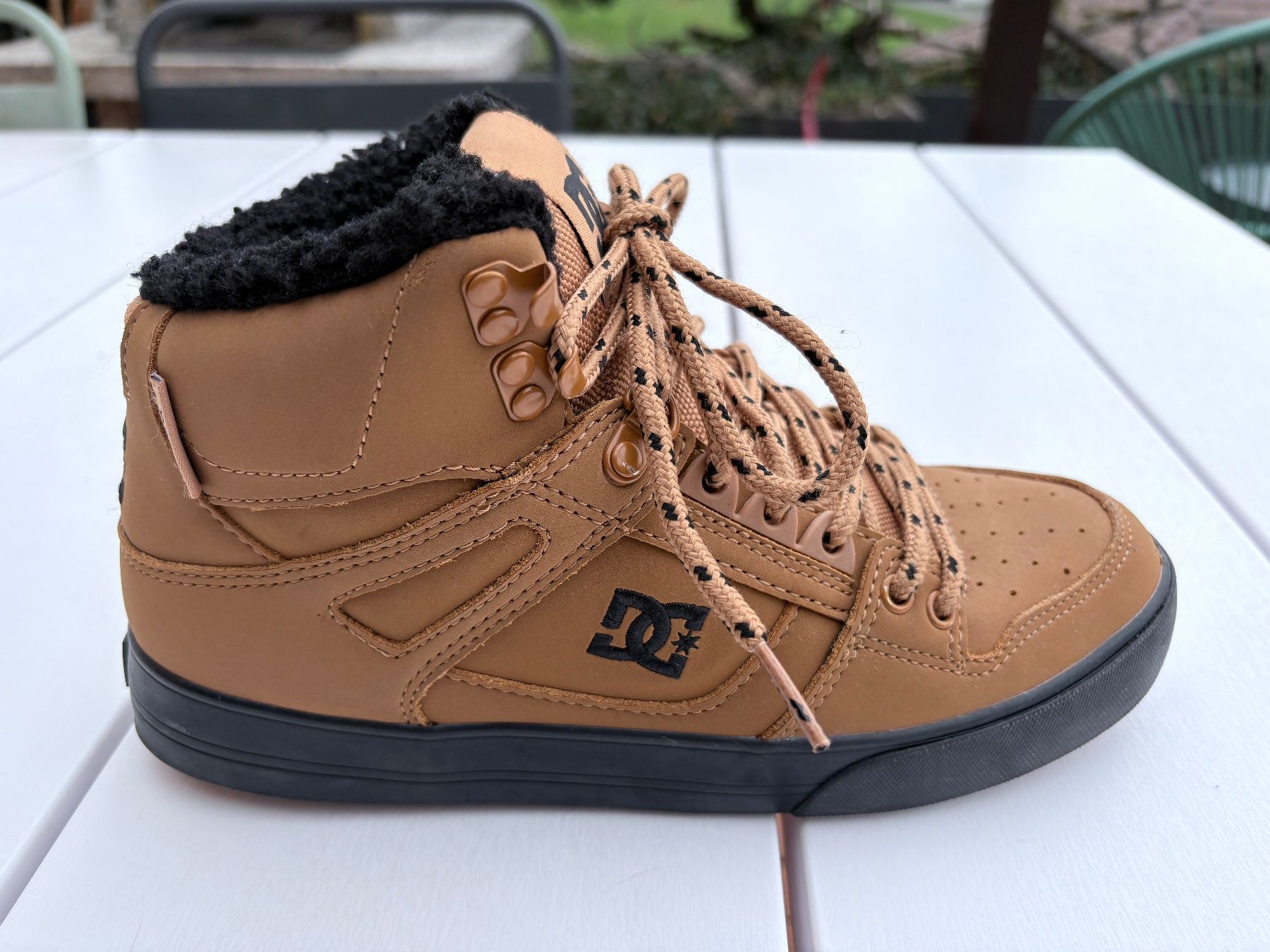 DC shoes Schuhe für Jungen: DC Winter Kinderschuh – Gebraucht aus Einigen von peaksnapper 2