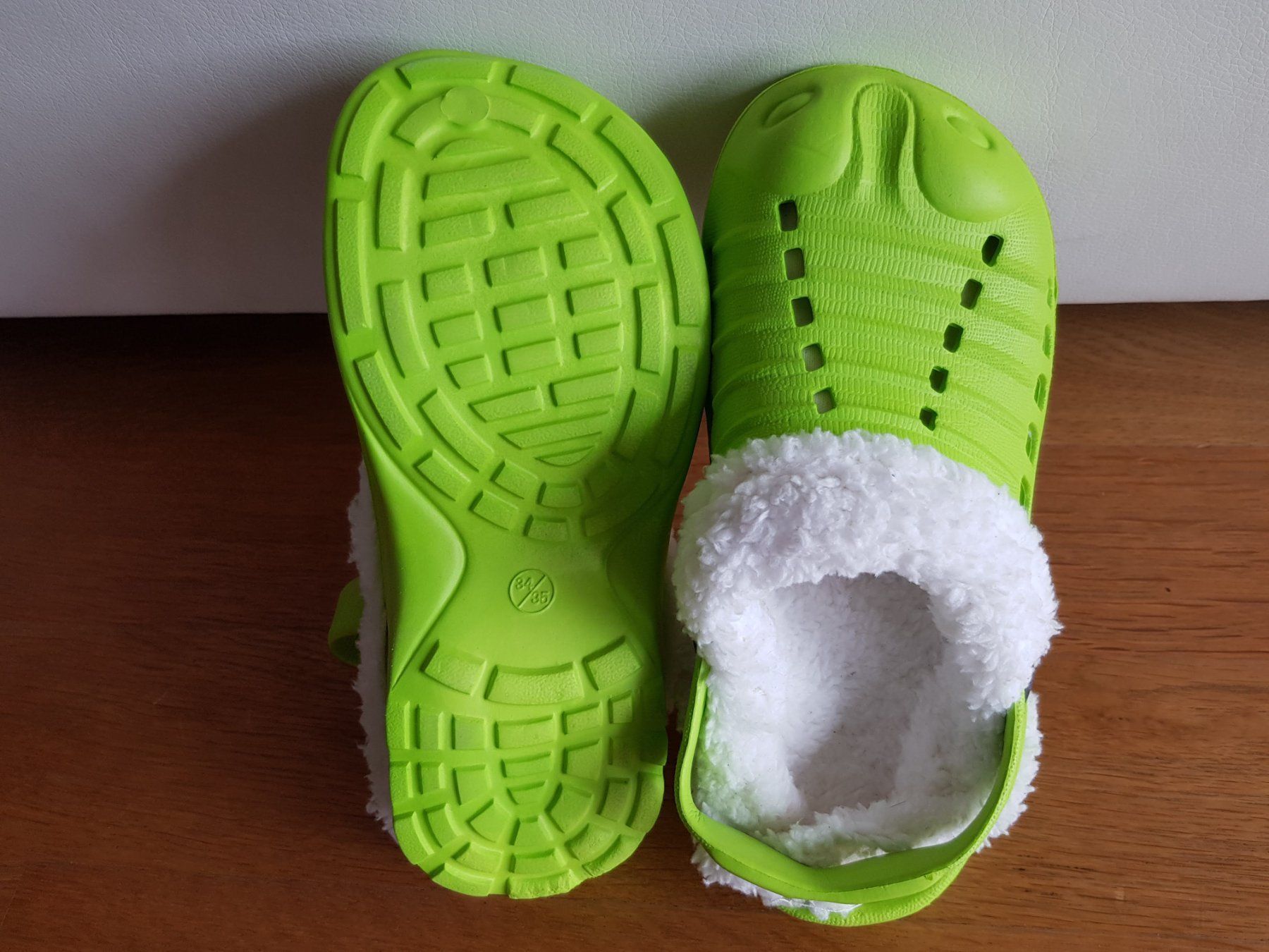 Chaussures filles: Hausschuhe Gr.34/35 – Neuf (Voir description) à Reinach AG par innamac 2