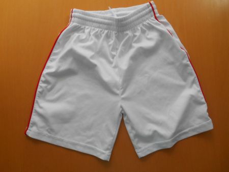 Sportshorts Gr. 140 - ungetragen