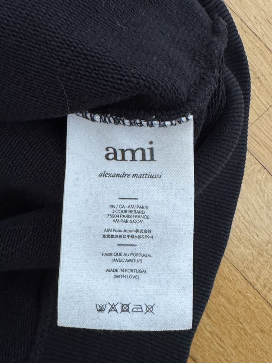 Pullover & Sweatshirts: Ami Paris Hoodie – Gebraucht aus Dübendorf von Loic_18 2