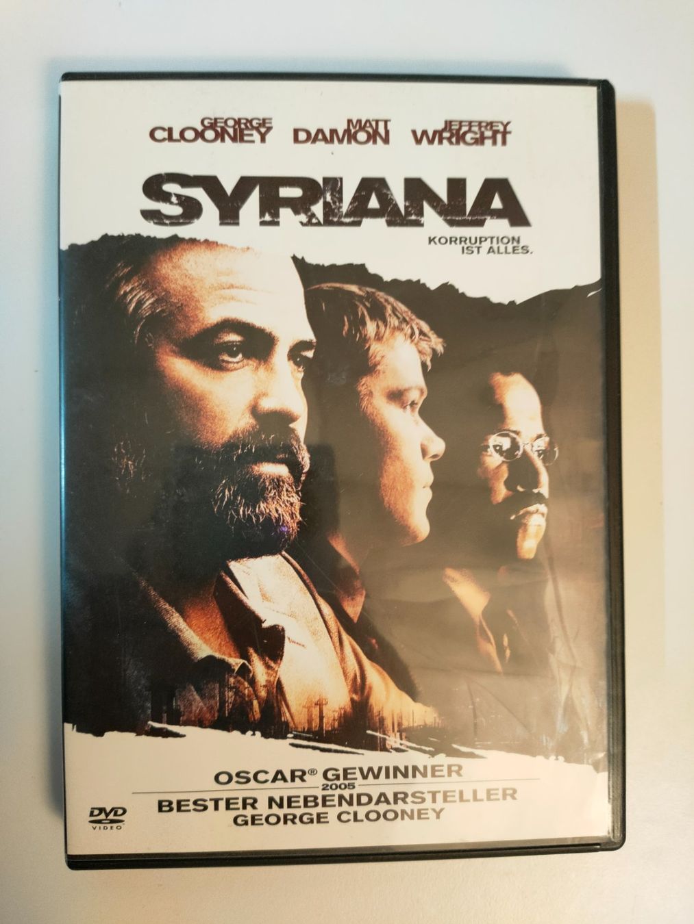 Tutti i DVDs: Syriana – Usato da Rothrist venduto da FLUEWALD