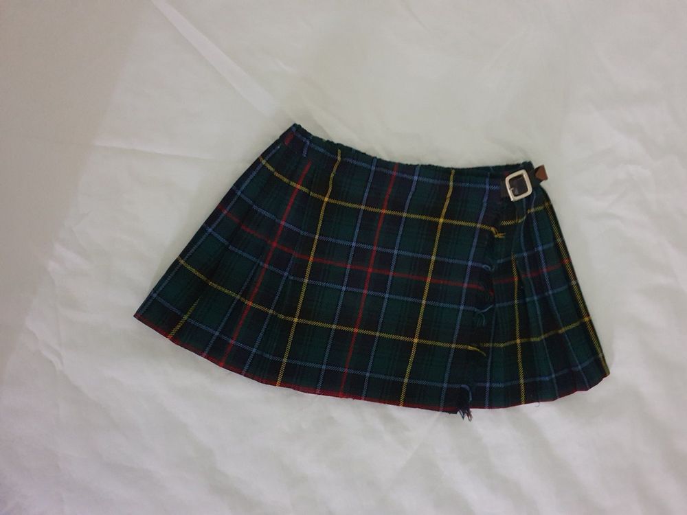 Borsa Scozzese Sporran SHYNE KILTS - Pelo Di Cardo Con Stemma E 3 Nappe