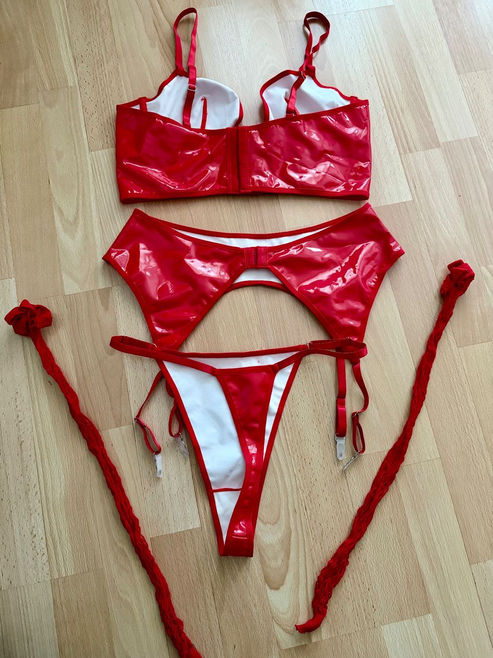 Altra biancheria intima: Lack Dessous Set - SeXy Straps Set – Nuovo e nell'imballaggio originale da Uetendorf venduto da Stoun 5