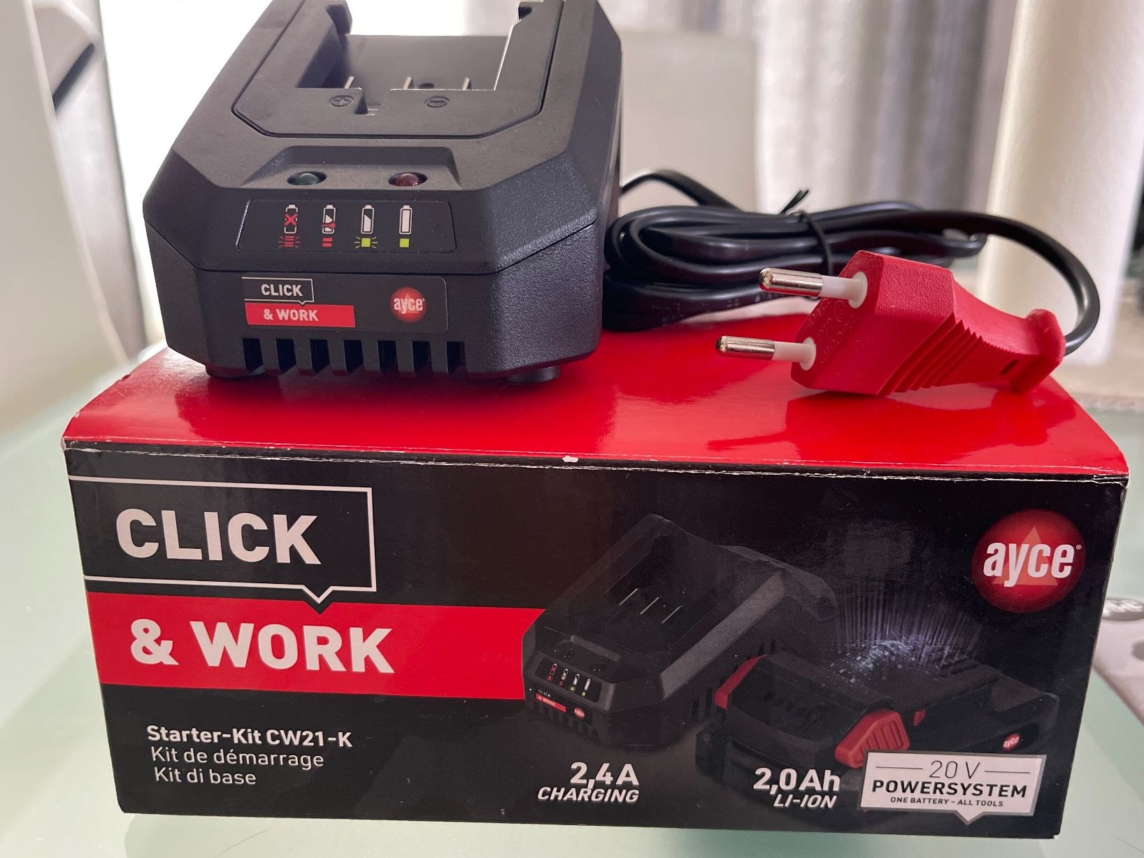 Bosch Ladegeräte: CLICK & WORK Ladegerät 2,4A Neu/NP 35CHF POWERSYSTEM CW21-K – Neu (gemäss Beschreibung) aus Kölliken von Hap-7