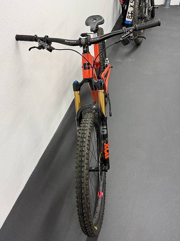 Biciclette: Santa Cruz Hightower V2 CC 2022 – Usato da Eschenbach SG venduto da gychaleo 1