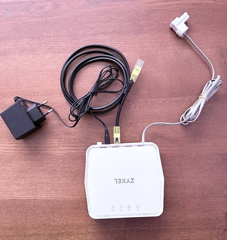 Modems & Router: Modem Zyxel GM4100-B0 – Gebraucht aus Agno von mirko.achermann