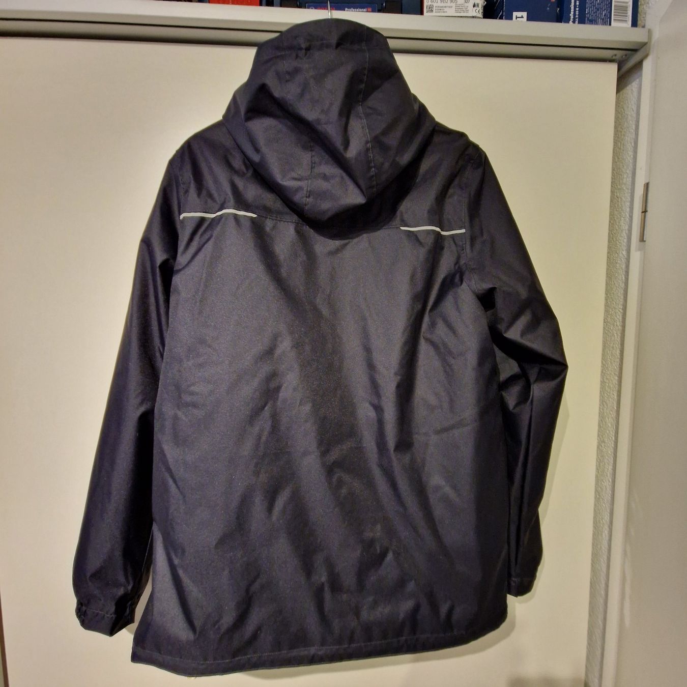 Decathlon Giacche: Winterjacke, schwarz, 164/172, Neu – Nuovo (secondo la descrizione) da Gränichen venduto da sunchi07 5