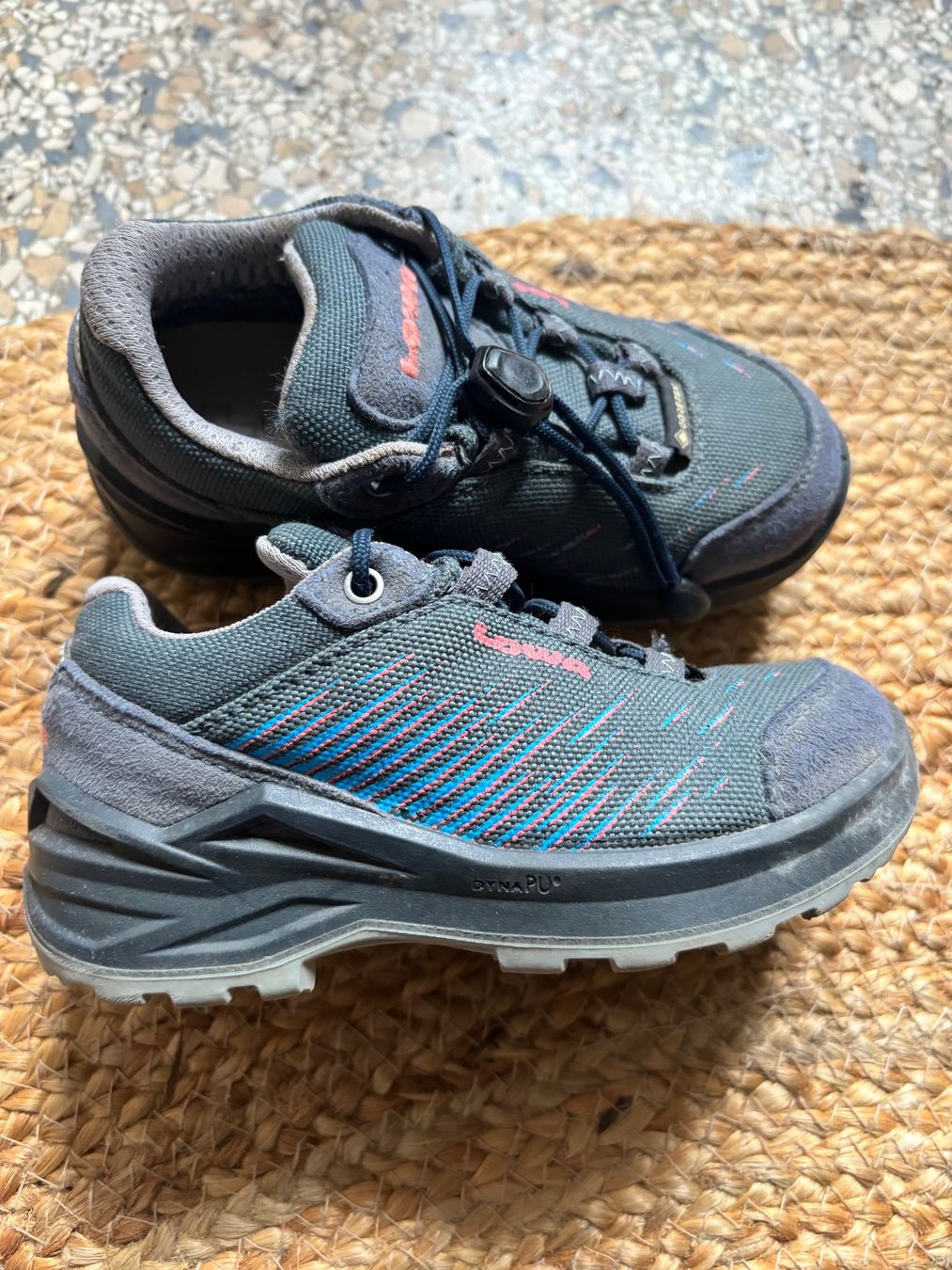Lowa Scarpe per ragazzi: Lowa Trekkingschuhe Grösse 25 – Usato da Bern venduto da jen_t7bc 1