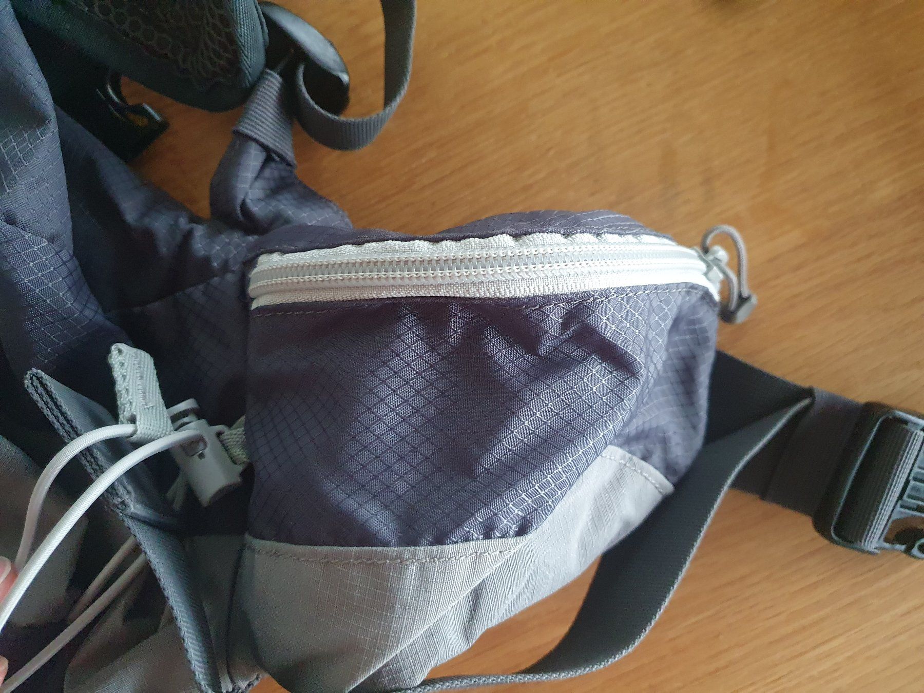 Decathlon Zaini: Quechua Rucksack Helium17 – Usato da Villars-sur-Glâne venduto da richardette 3
