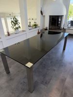 Esstisch mit Glasplatte (NP: CHF 4'370.-)