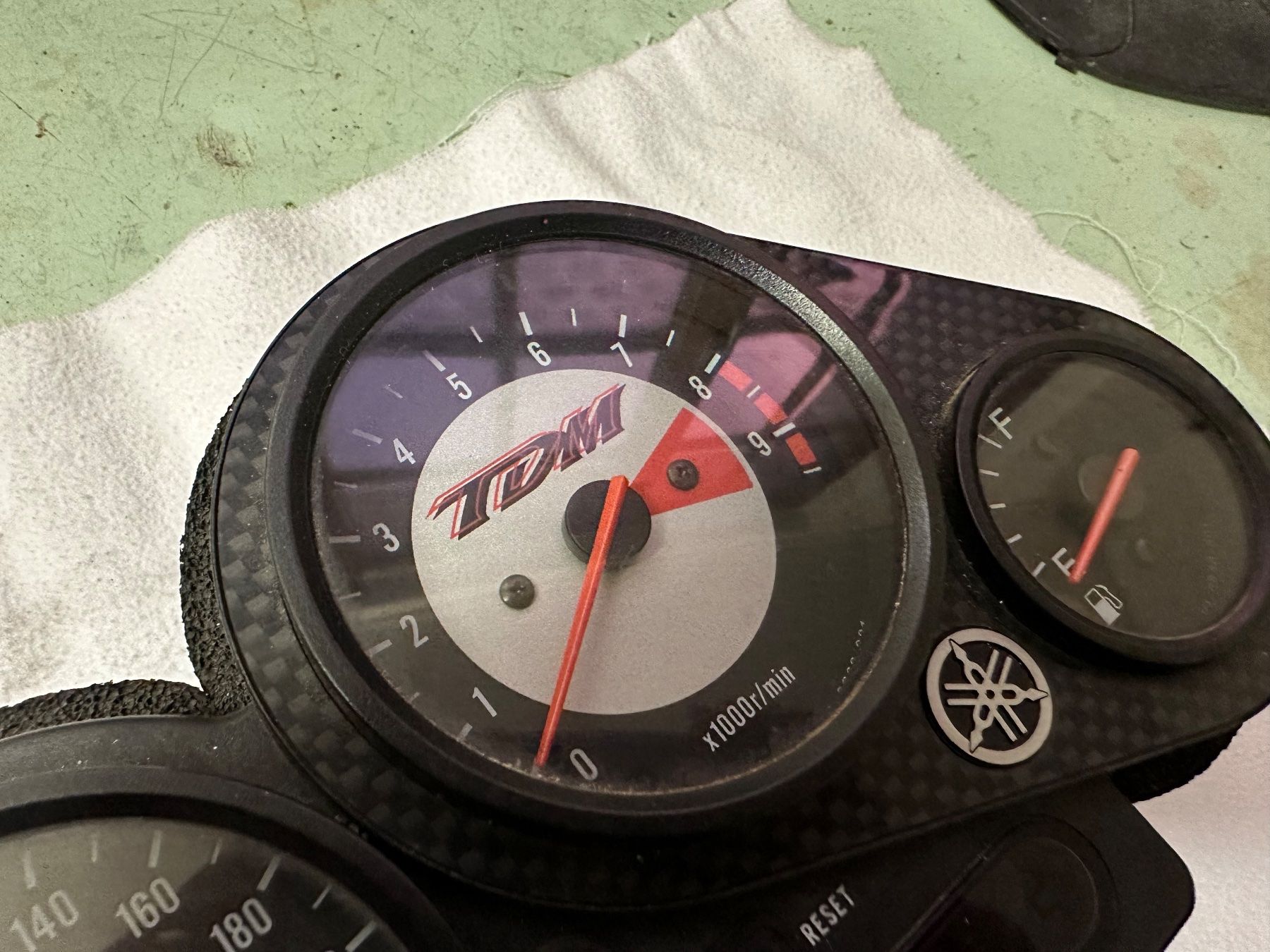 Yamaha Tutti i ricambio per moto: Compteur / Tacho YAMAHA TDM – Usato da Courtételle venduto da claude41 2