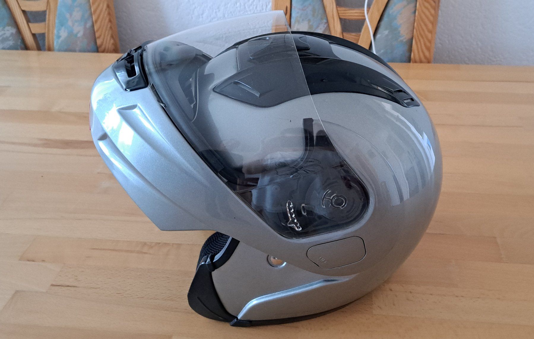 HJC Caschi & visiere: Motorradhelm Herren Gr. M 58 – Usato da Hinwil venduto da obr_prd2 1