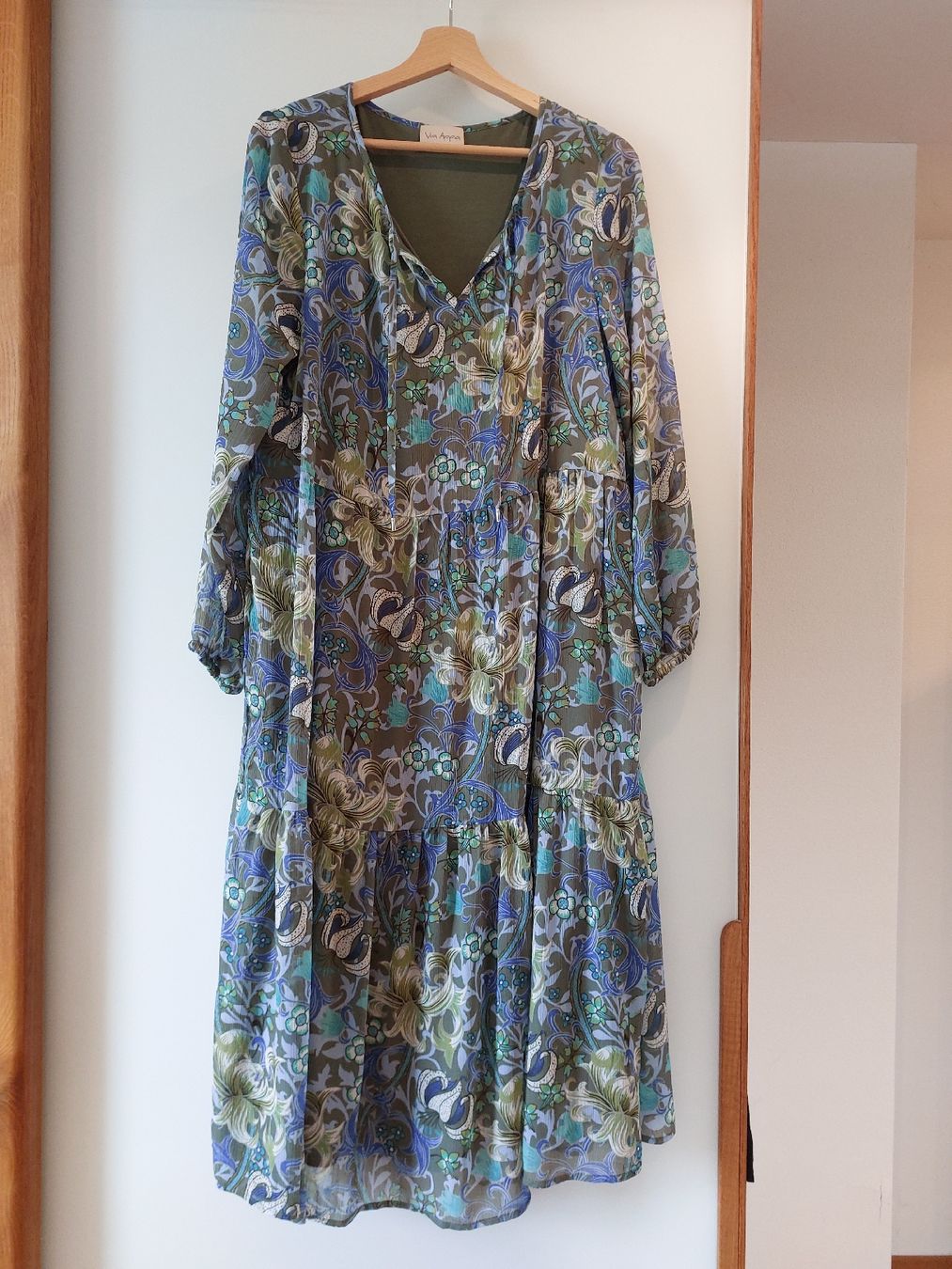 Vestiti: Kleid Via Appia Gr. 40 – Nuovo (secondo la descrizione) da Hausen AG venduto da Emirfinn