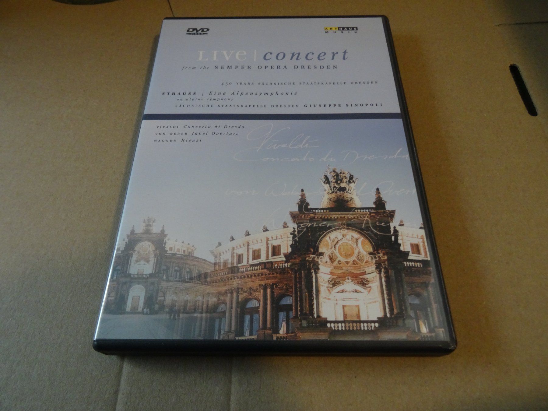 Tutti i DVDs: DVD Live Concert Semperoper Dresden – Usato da Olten venduto da Disc-Ausverkauf