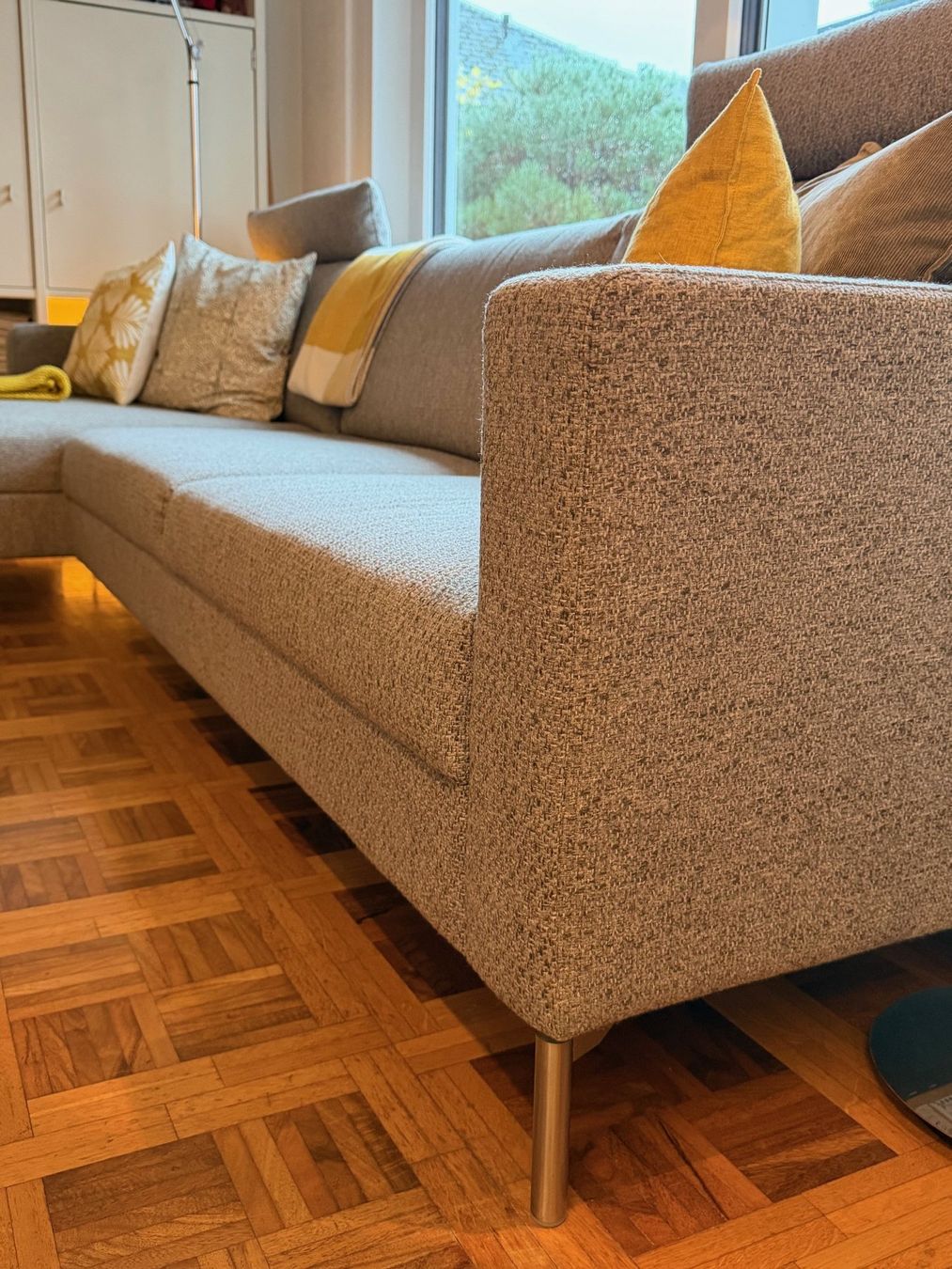 Pfister Divani: 3-4 Sitzer Ecksofa in klassischen Design – Usato da Langnau am Albis venduto da swiss-busy-bee 2