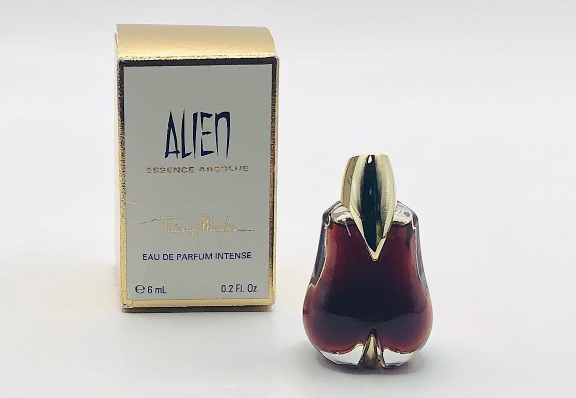 Mugler Parfum & Eau de Toilette: Miniature Mugler - Alien Essence Absolue Eau de Parfum 6 ml – Gebraucht aus Fully von  6
