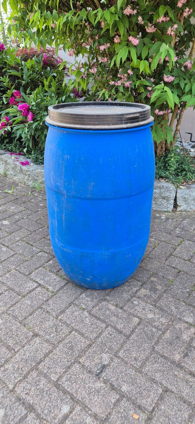 Zubehör: Obstfass 120 Liter – Gebraucht aus Lausen von playworld25