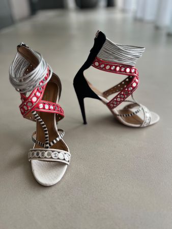 Top Designersandalen von Aquazzura Firenze