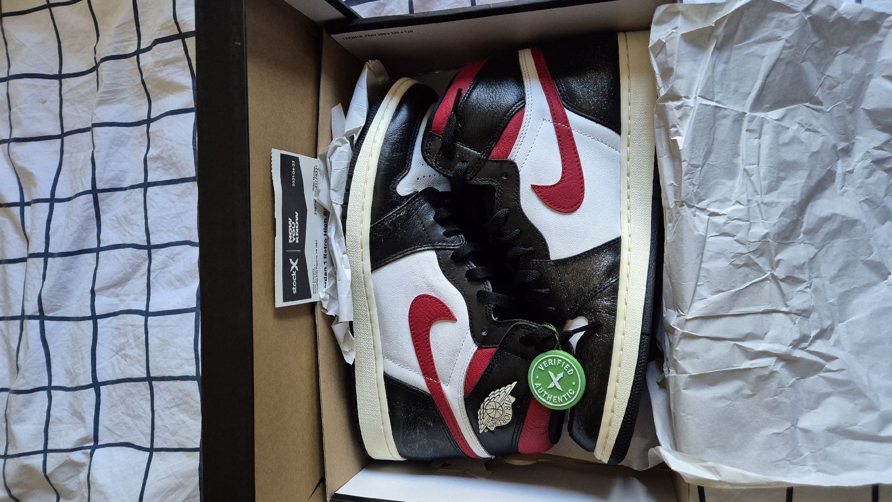 Jordan Scarpe da uomo: Jordan 1 Retro High Black Gym Red – Usato da Corcelles-Payerne venduto da craveiro_in4k 3