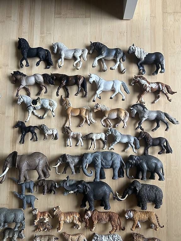 Schleich Giocattoli: Grosse Schleich Sammlung – Usato da Bachs venduto da jok_8p6r