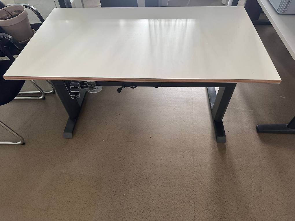 Tables: Lifttisch – D'occasion à Zürich par SWP_ZH