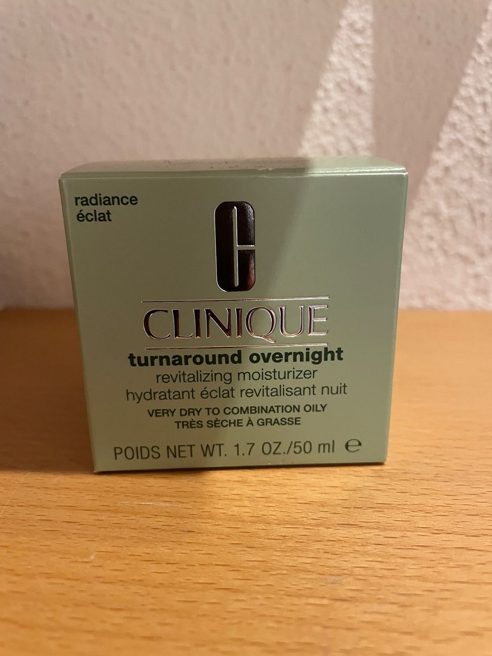 Clinique Cura del viso: Clinique turnaround overnight 50ml – Nuovo e nell'imballaggio originale da Bachenbülach venduto da Munggeli13
